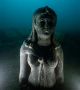 Статуята на птолемейската кралица, носеща туниката на Изида <br>Снимка : Franck Goddio/Hilti Foundation, photo: Christoph Gerigk