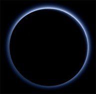 Синьо небе на Плутон