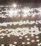 Айвънпа има повече от 350 000 огледала, които фокусират слънчевите лъчи върху трите котли, разположени на надморска височина от 140 м <br>Снимка : Ivanpah Solar