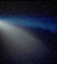 Хейл-Боп е необичайно ярка комета, която премина близо до Земята в края на 1990 г., достигайки най-близкия си подход през 1997 г. Тя се вижда по-голяма в Северното полукълбо и можеше да се наблюдава с невъоръжено око в продължение на около 18 месеца. <br>Снимка : ESO/NASA