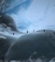 Фотографът Алекс Корнел (Alex Cornell) по време на експедицията си в Антарктида е имал късмета да направи уникални снимки на наскоро преобърнал се айсберг с необичаен син цвят. <br>Снимка : Alex Cornell